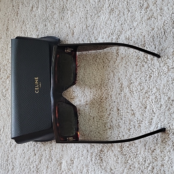 Celine authentic rectangle tortoise sunglasses - Picture 10 of 11